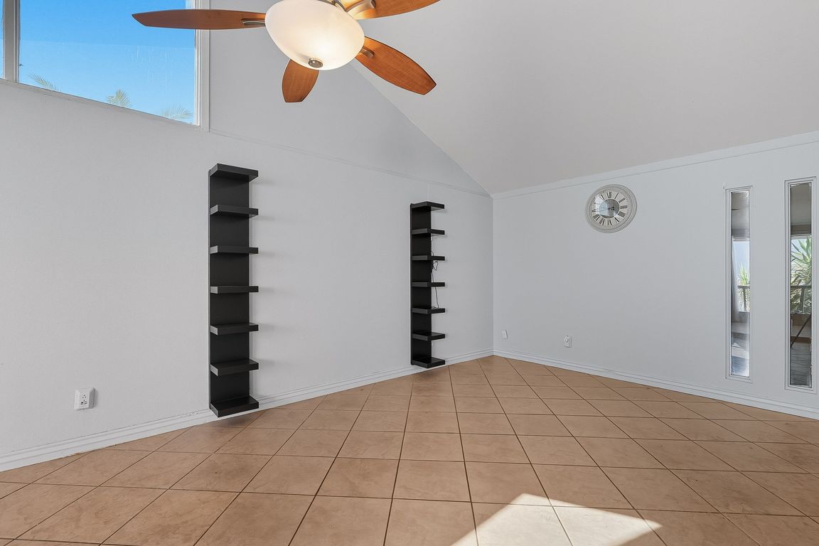 next background image