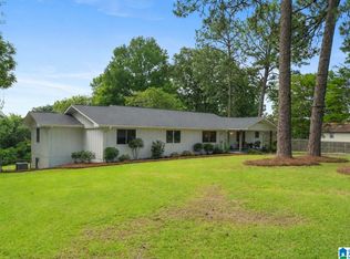 711 Gary Mac Dr, Vestavia, AL 35226