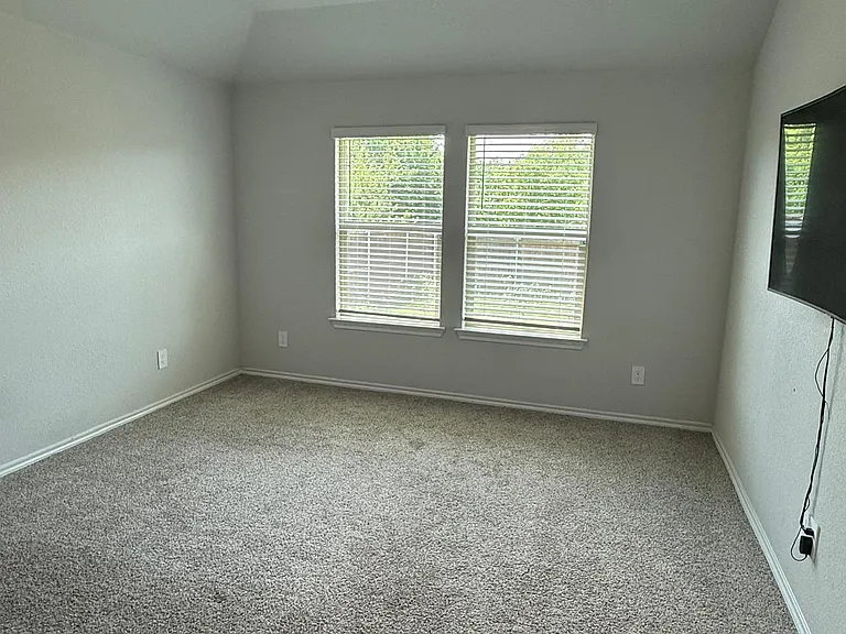 112 Piping Rock Dr — Photo 7
