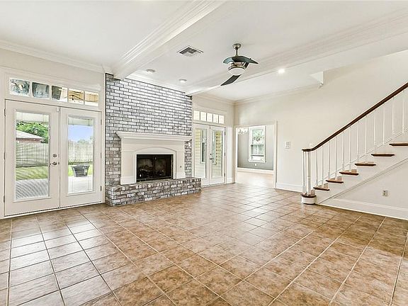 3rd image of 1616 Lake Michigan Dr