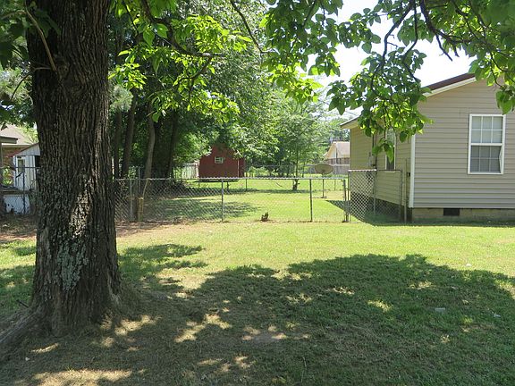 3rd image of 230 & 232 E 15th St