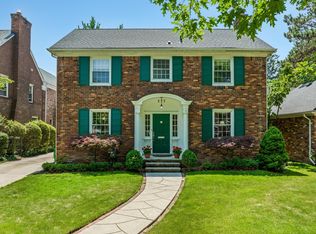 273 Kenwood Ct, Grosse Pointe Farms, MI 48236