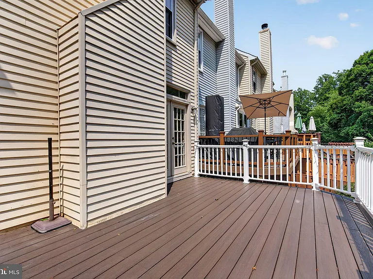 7259 Worsley Way — Photo 49