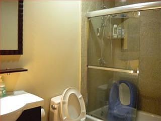 4th image of 3853 Fairfax Way