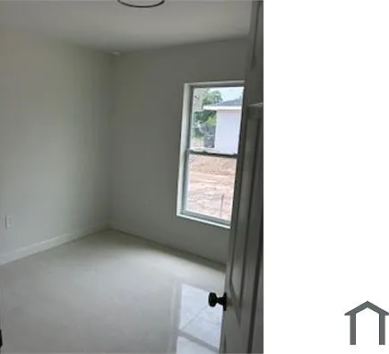 3 bed, 1150 sqft, $2,400 — Photo 3