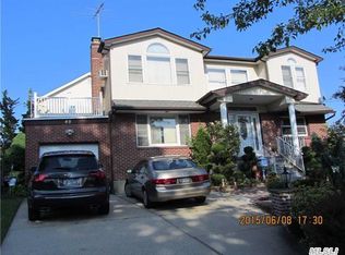 40 Deepdale Pkwy, Albertson, NY 11507