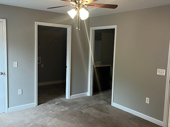 4th image of 408 Southern Cross Dr #6