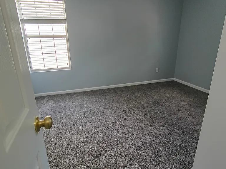914 Sir Lionel Ct — Photo 22