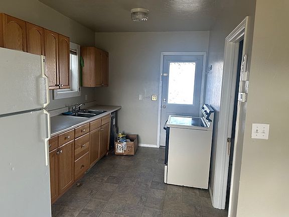4th image of 319 S Idaho St #319