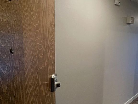 4th image of 730 Harvard Ave E APT 401