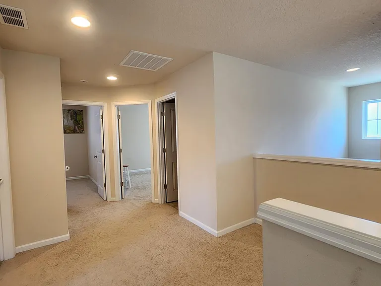 5028 NE 126th Ave — Photo 11