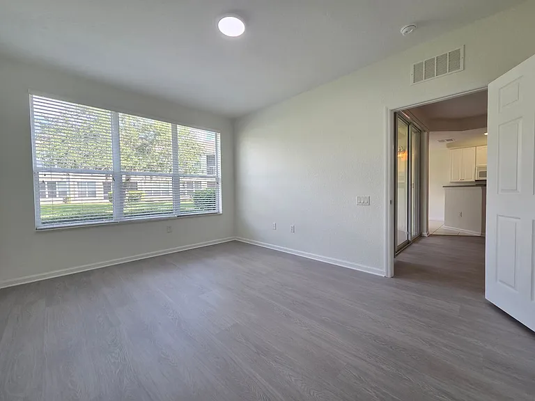 5345 Maxon Ter — Photo 8