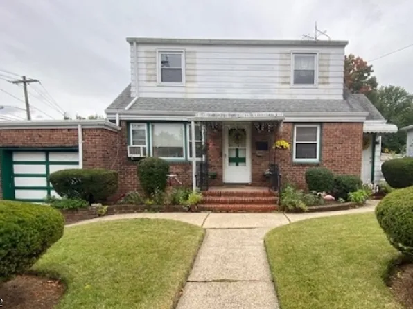 1968 Vauxhall Rd, Union, NJ 07083