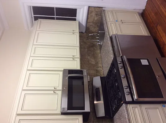 Rented by Peter Jacob, LREB | media 21