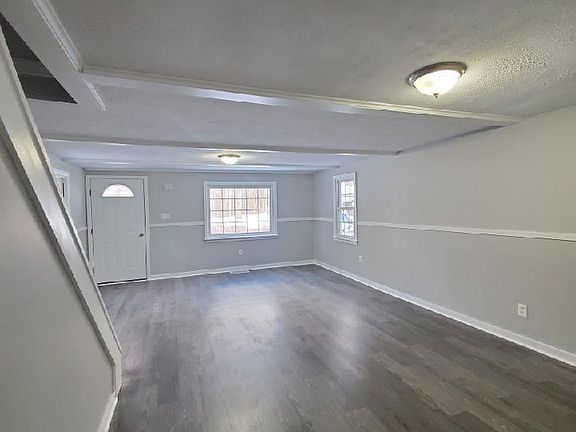3rd image of 15 Highland Dr