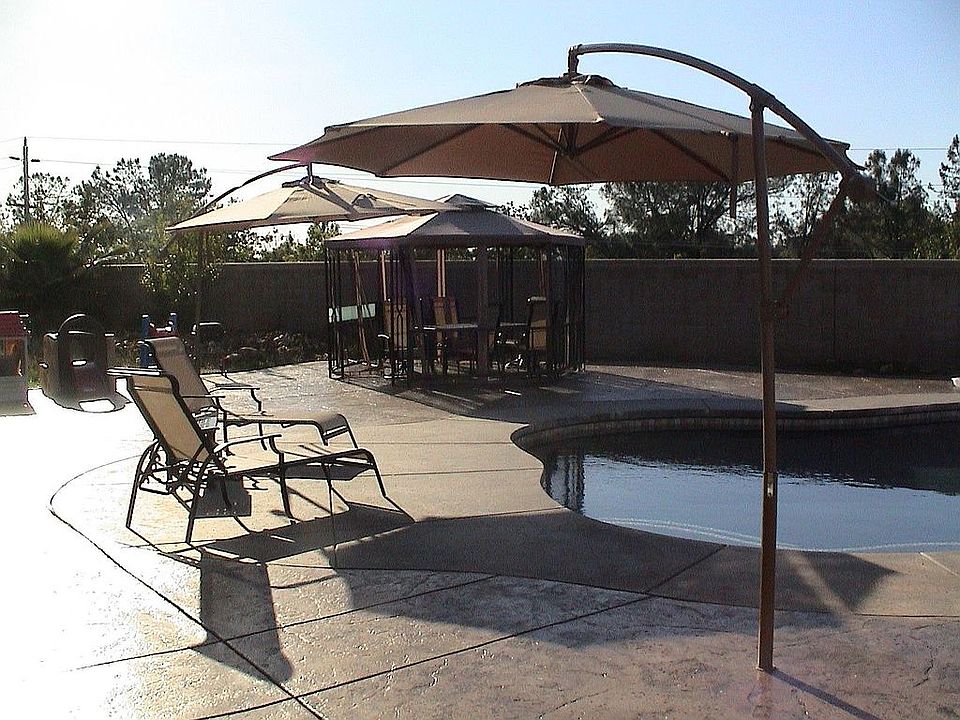 2nd image of 460 Fisher Cir