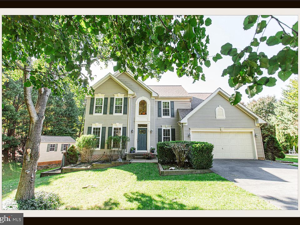 1st image of 25 Blue Spruce Cir