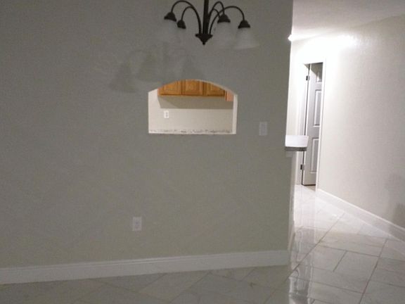 2nd image of 117 Lincoln Ave