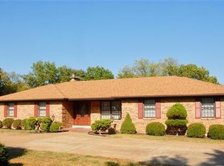 4417 Carriage Trace Dr, Saint Louis, MO
