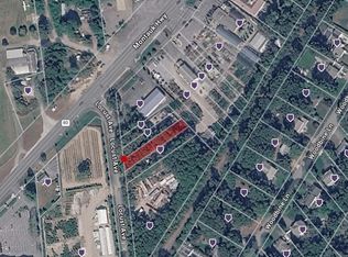 Locust Avenue, East Moriches, NY 11940