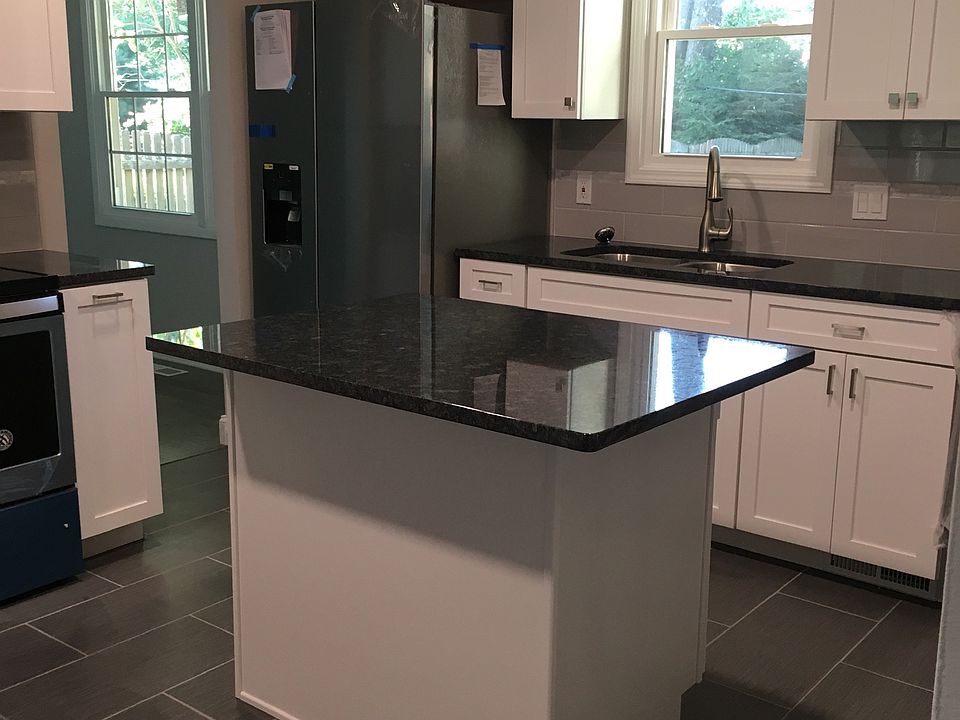 1st image of 27996 Gardenia Dr