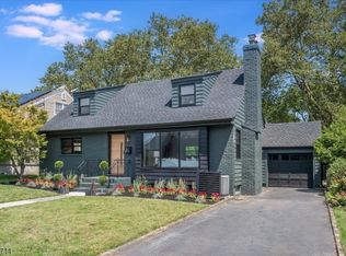 34 Meadow Ln, Bloomfield, NJ 07003