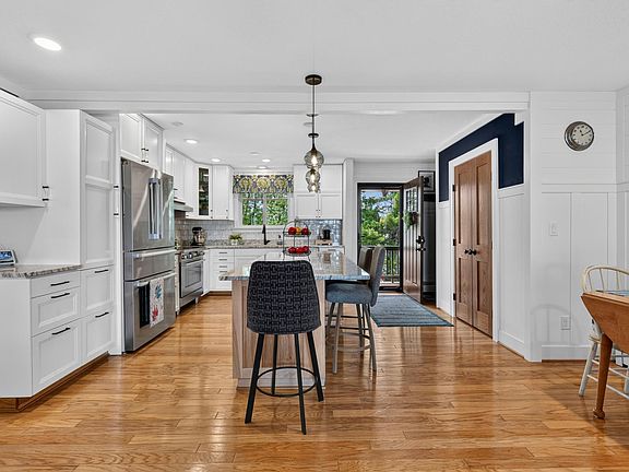3rd image of 9212 Edgewater Cir S APT 208