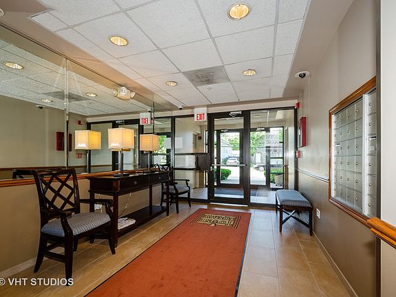 2nd image of 5005 Warren St APT 306