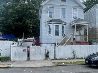 39 Tompkins Ave, Staten Island, NY
