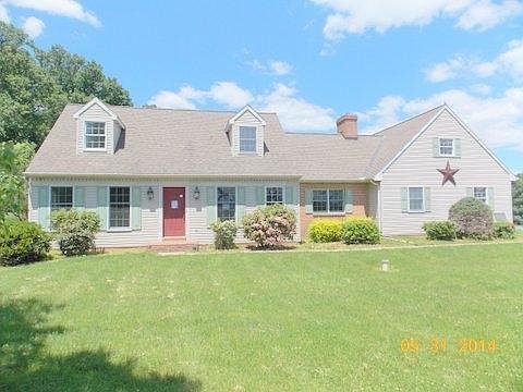 2nd image of 536 Beechnut Dr