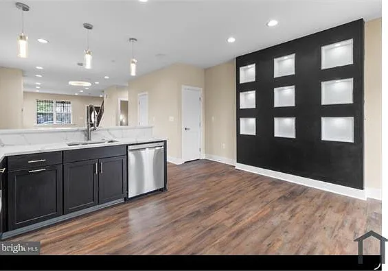 2405 Naylor Rd SE — Photo 5