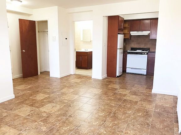 4th image of 3616 Astoria Blvd APT 2A