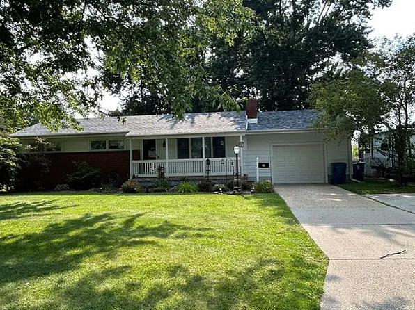 14 Karis St, Waterville, OH 43566
