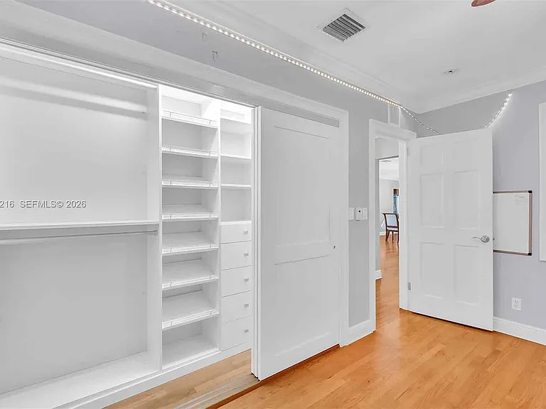 1160 NE 98th St — Photo 29