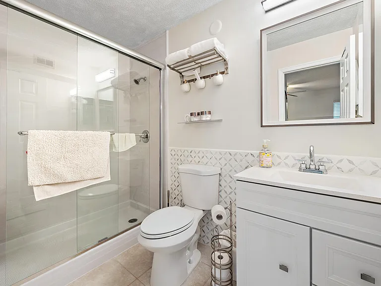 261 Cypress Point Dr — Photo 9
