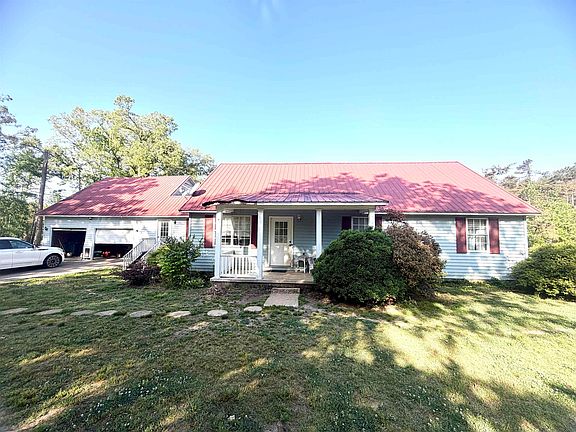2nd image of 978 Puron Rd