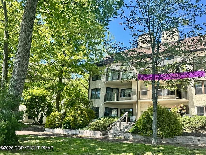 1st image of 25 Midlake Dr #301D