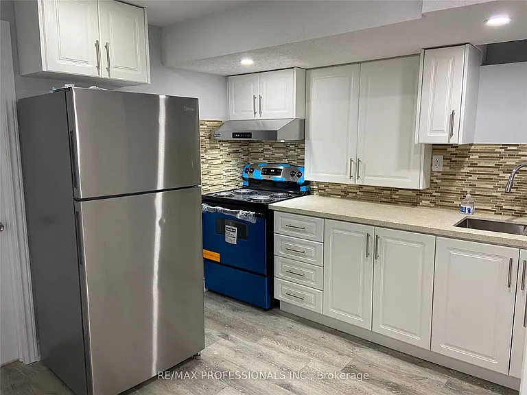 5349 Lismic Blvd #BASEMENT — Photo 9