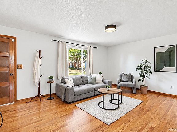 2nd image of 11522 Birch Street