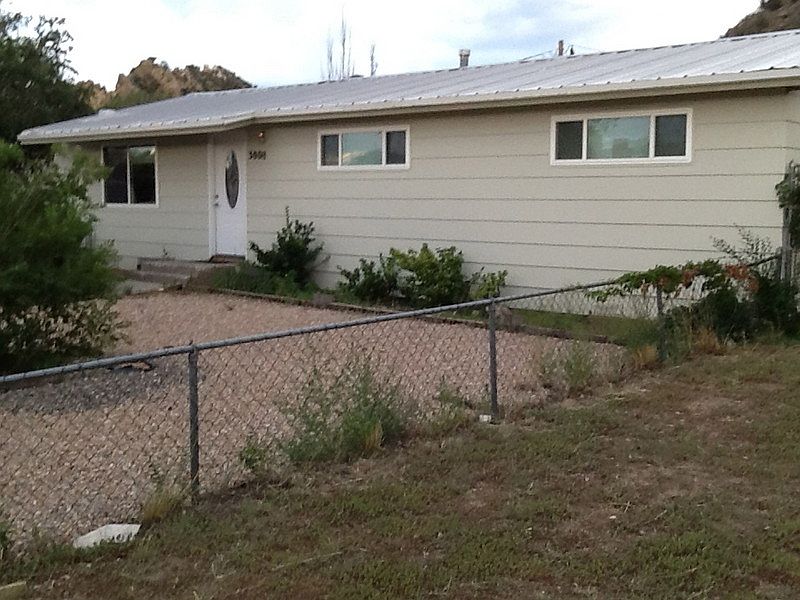 1st image of 3102 Ciniza Dr