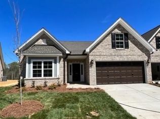 1063 Stowe St, Burlington, NC 27215