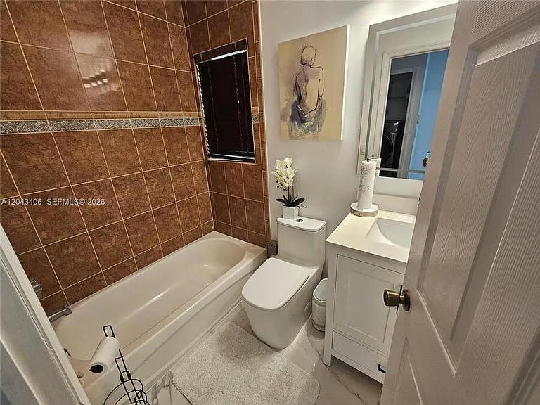 15561 SW 31st Ln — Photo 40