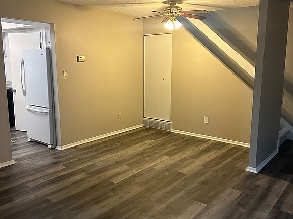 Living room/dining room