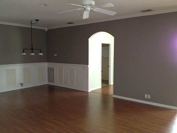 5th image of 3177 Bellflower Way