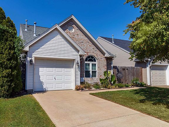 2nd image of 5871 River Walk Cir