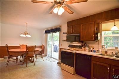 2nd image of 1101 Marshlyn Dr