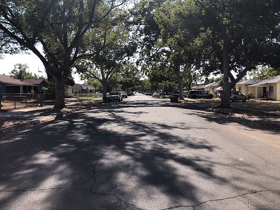5th image of 3495 E Lamona Ave