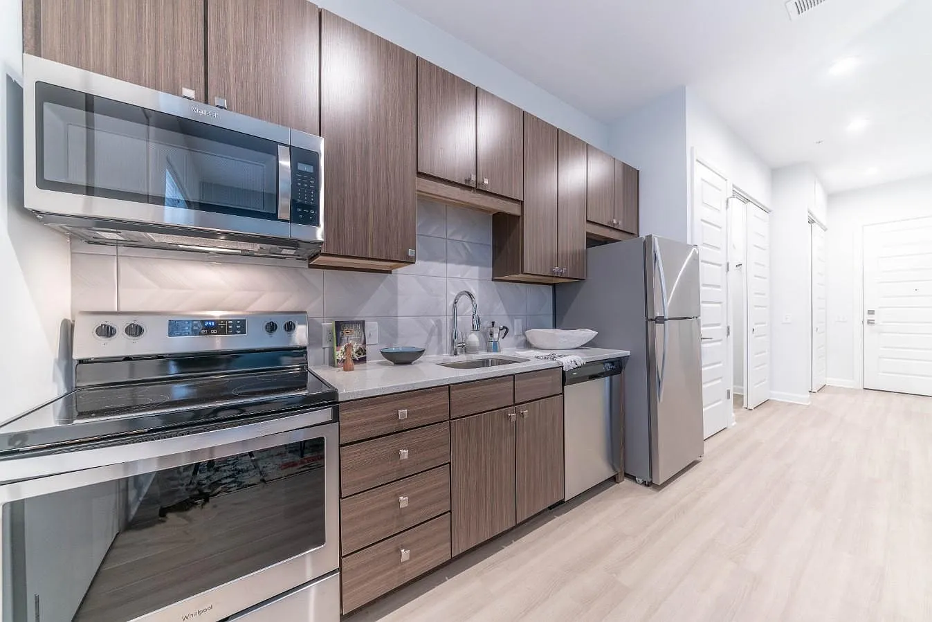 Quinn Apartments — Photo 1