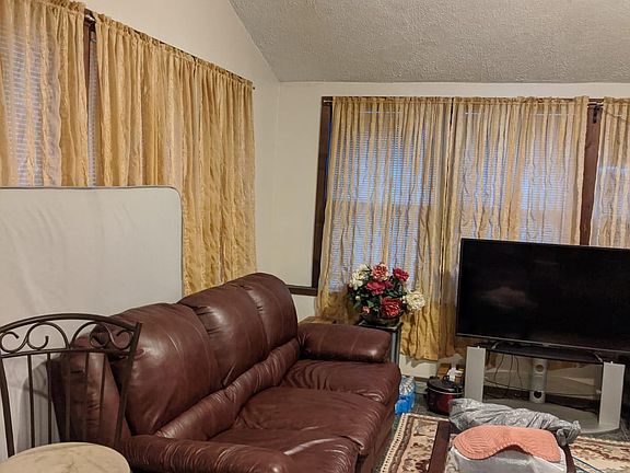 2nd image of 306 Reid Ct