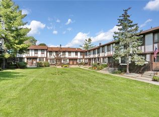 128 Buckingham Ct, Pomona, NY 10970